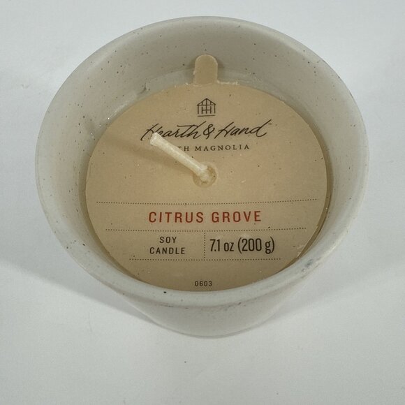 New Hearth & Hand Magnolia Citrus Grove Speckle Striped Ceramic Candle 7.1 oz - Picture 3 of 4